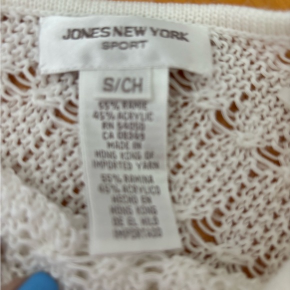 NWOT beautiful sweater - Picture 4 of 4